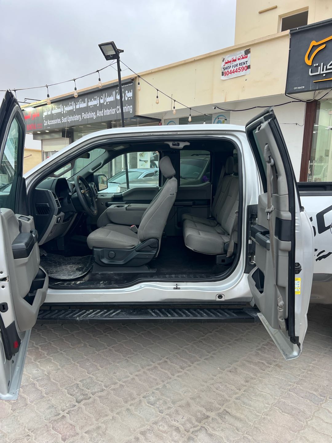 Car Image 2018 FORD F-150 XLT