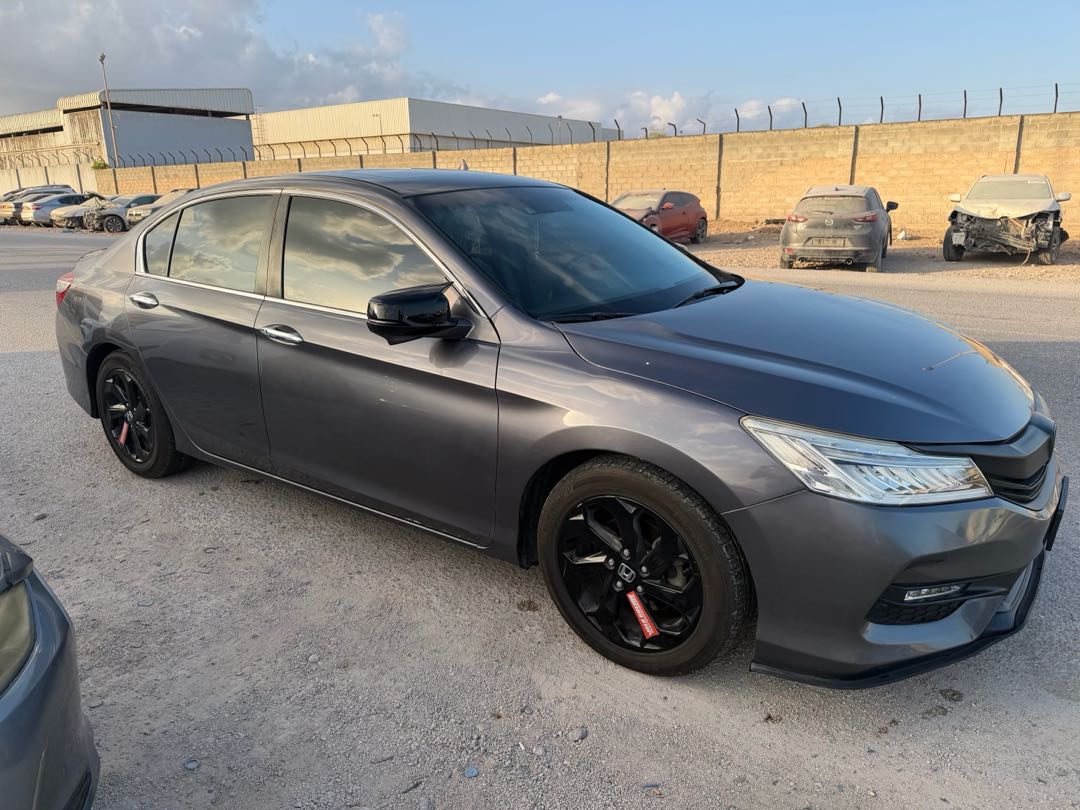 Car Image 2017 HONDA ACCORD EXL