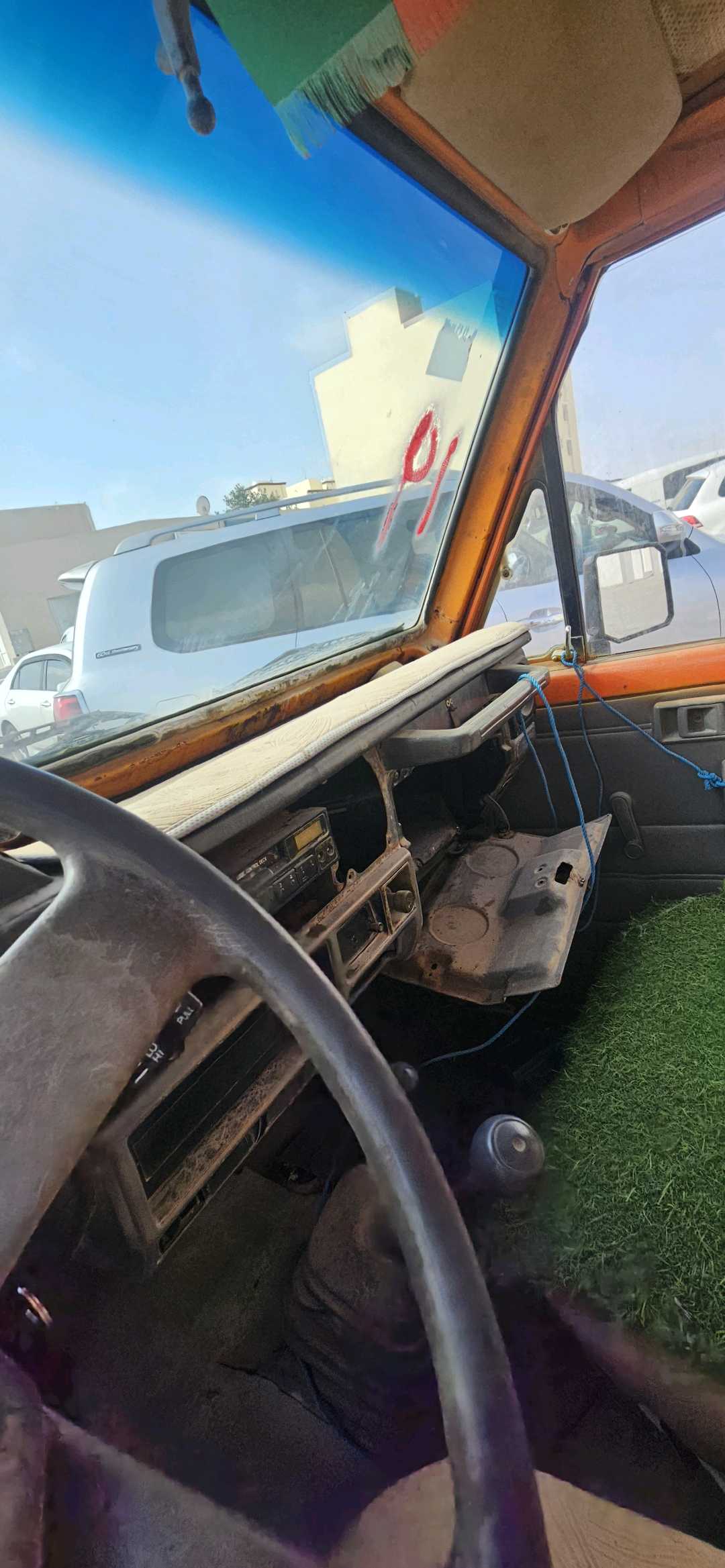 Car Image 1992 TOYOTA LAND CRUISER GX
