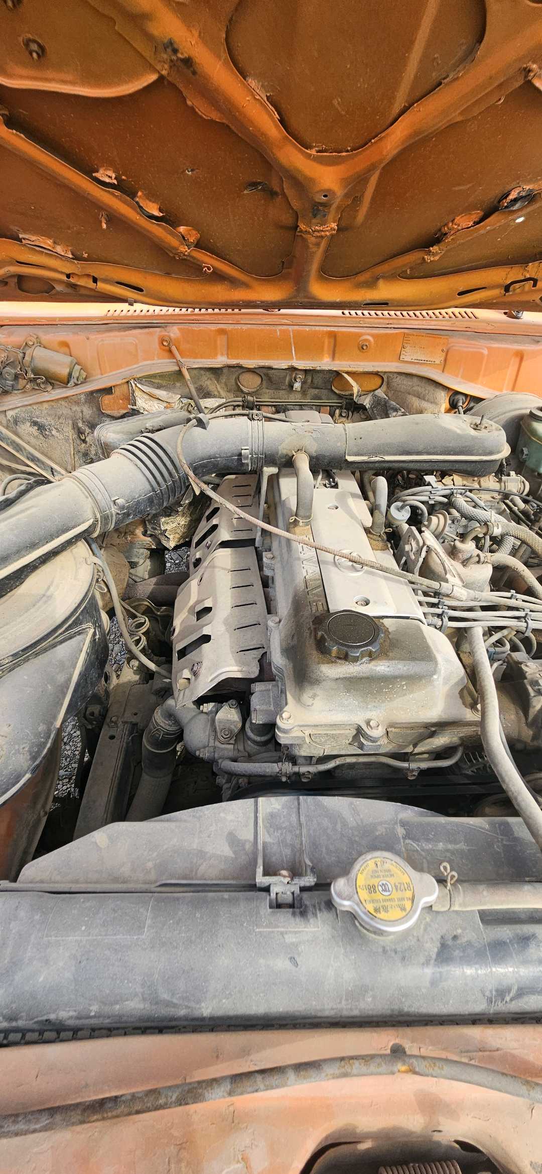 Car Image 1992 TOYOTA LAND CRUISER GX