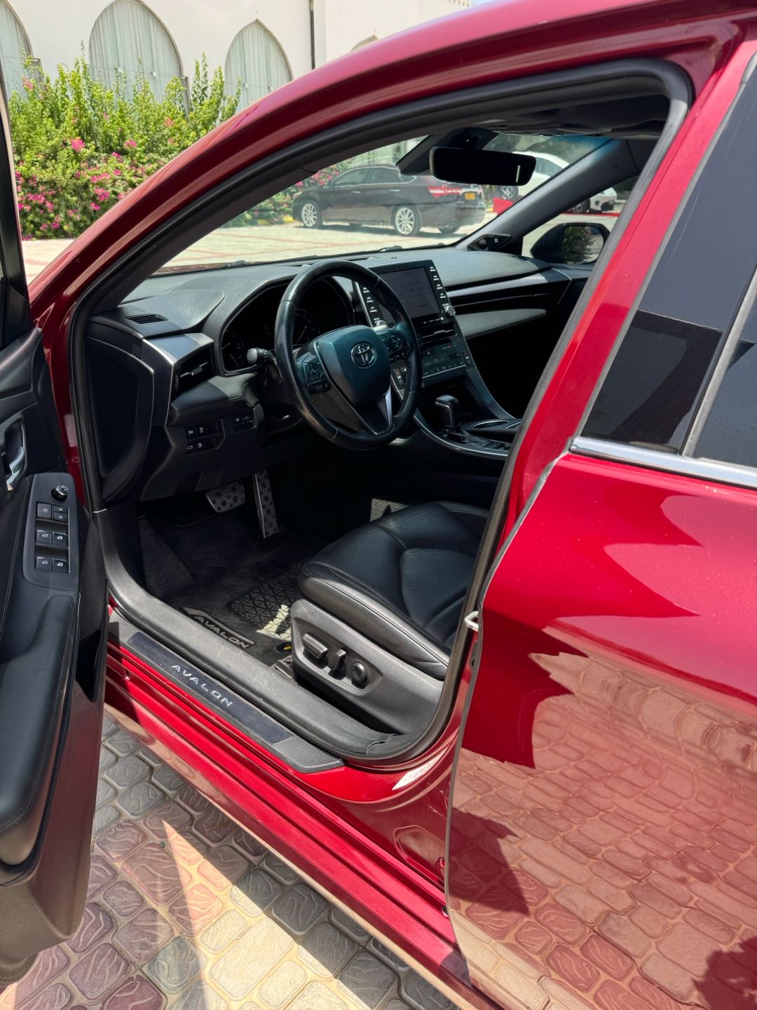 Car Image 2019 TOYOTA AVALON XSE