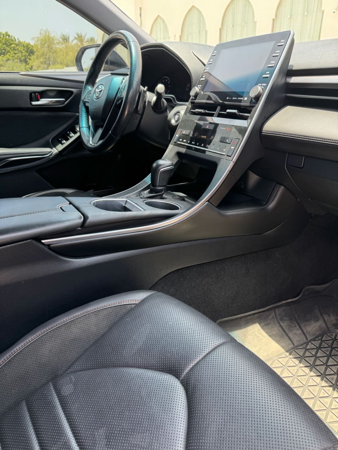 Car Image 2019 TOYOTA AVALON XSE