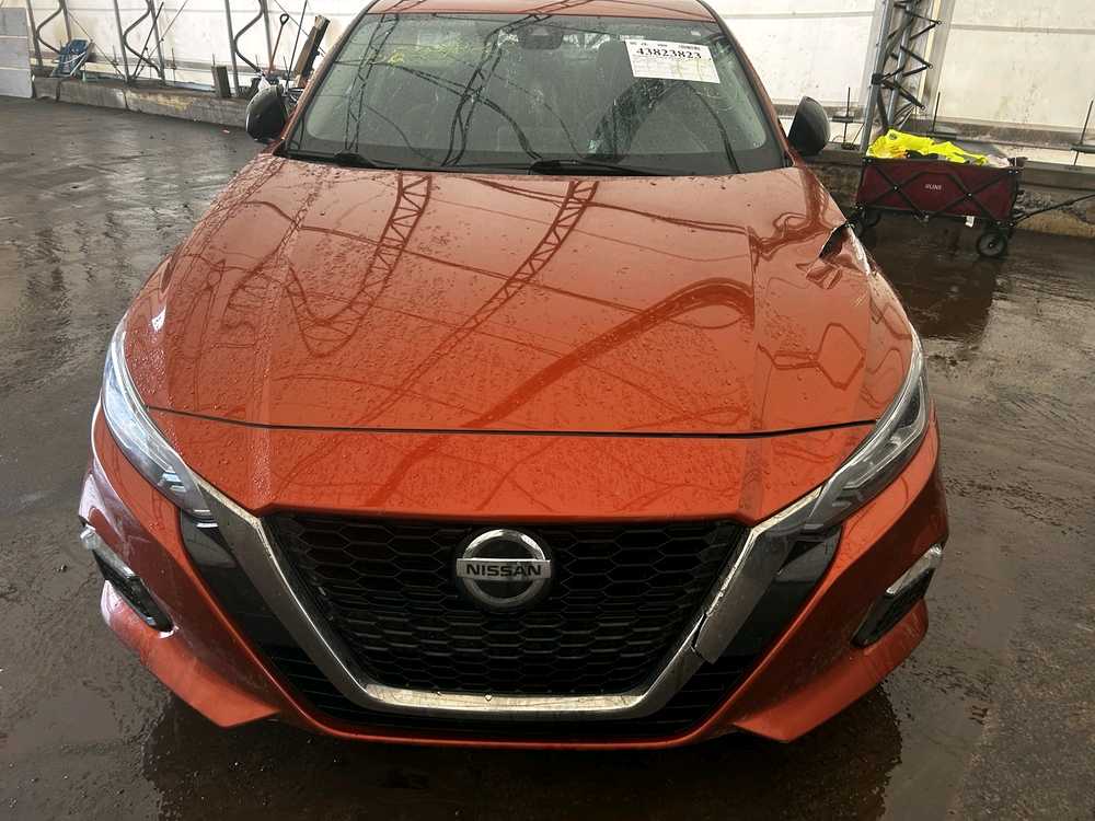 Car Image 2020 NISSAN ALTIMA SR