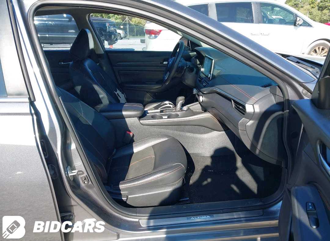 Car Image 2019 NISSAN ALTIMA