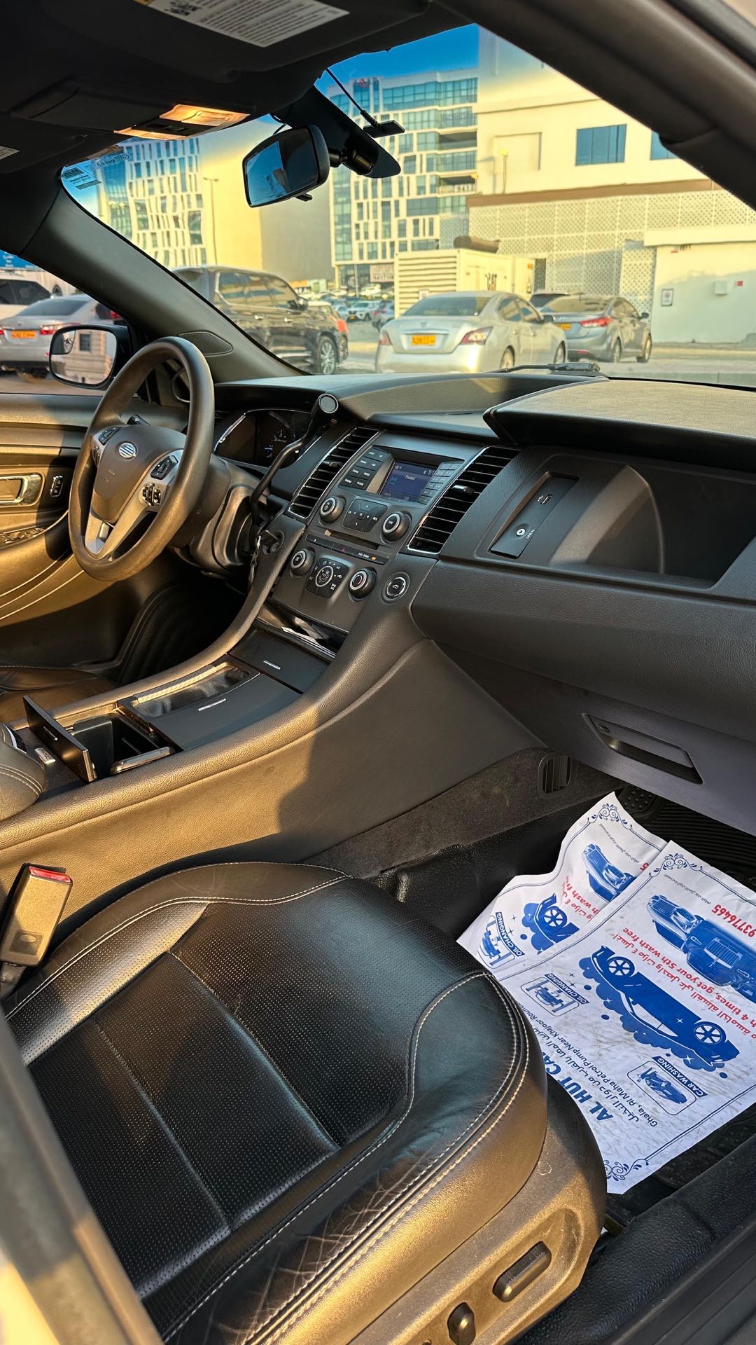 Car Image 2018 FORD TAURUS 