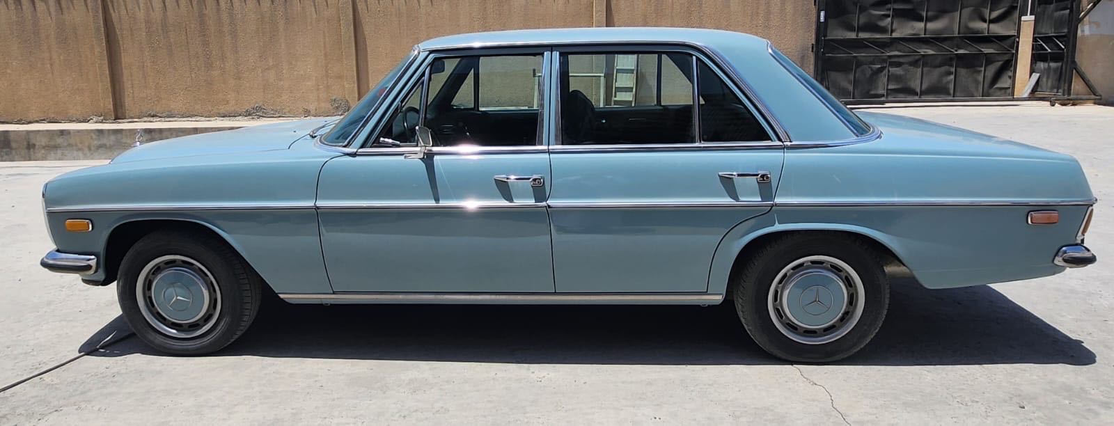 Car Image 1969 MERCEDES E Class 220