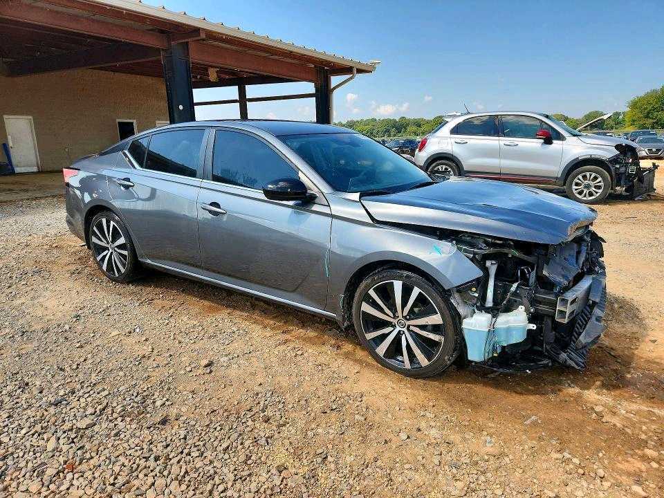 Car Image 2020 NISSAN ALTIMA