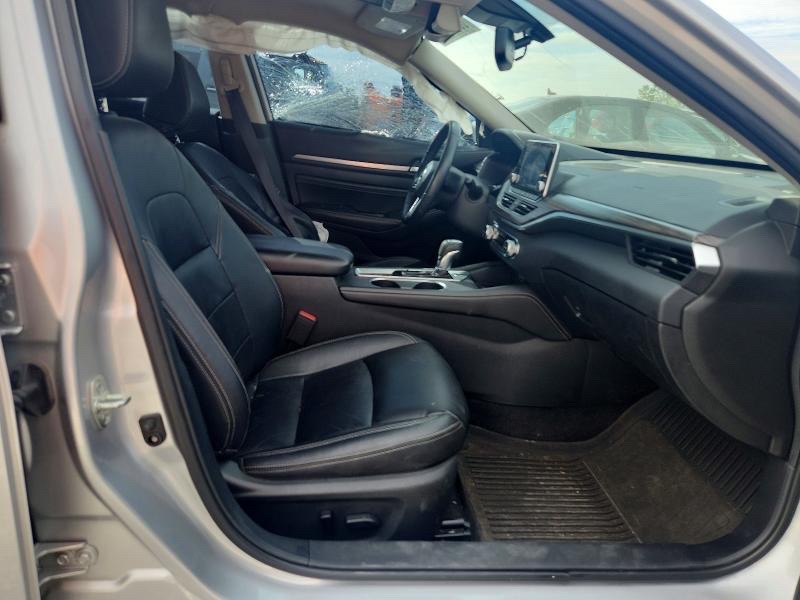 Car Image 2019 NISSAN ALTIMA