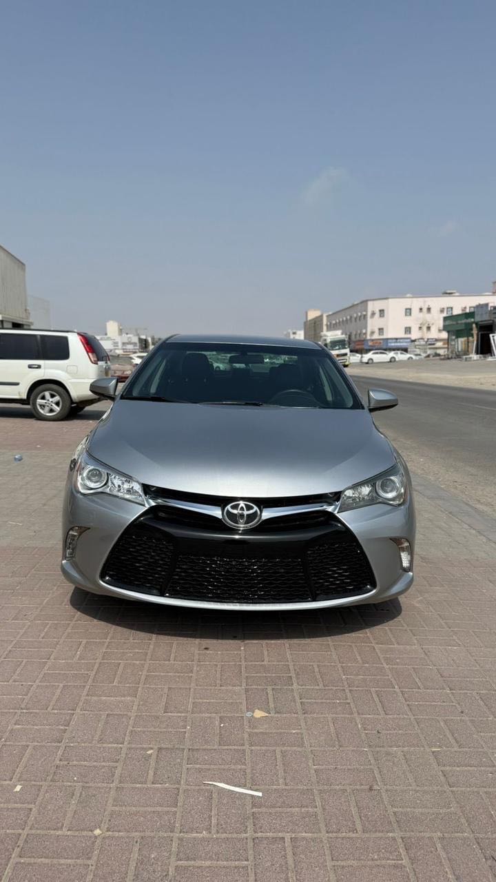 Car Image 2017 TOYOTA CAMRY SE