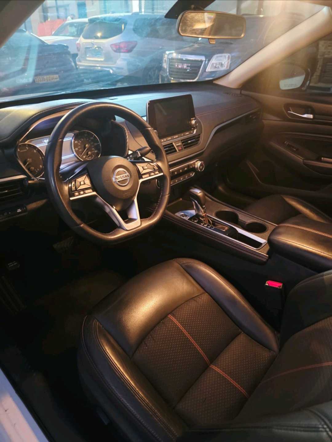 Car Image 2019 NISSAN ALTIMA SR
