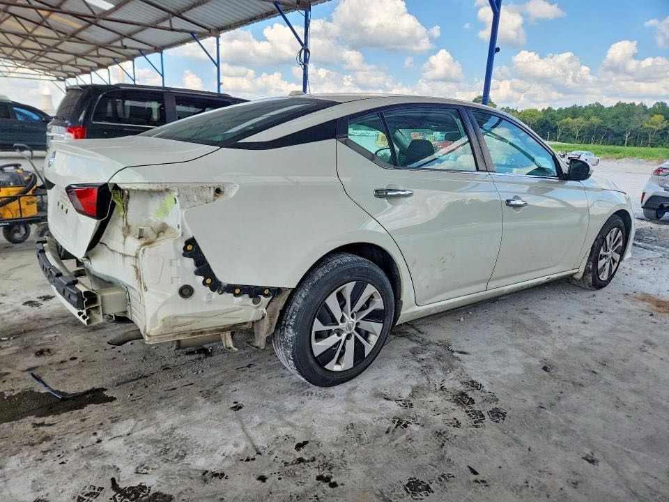 Car Image 2019 NISSAN ALTIMA