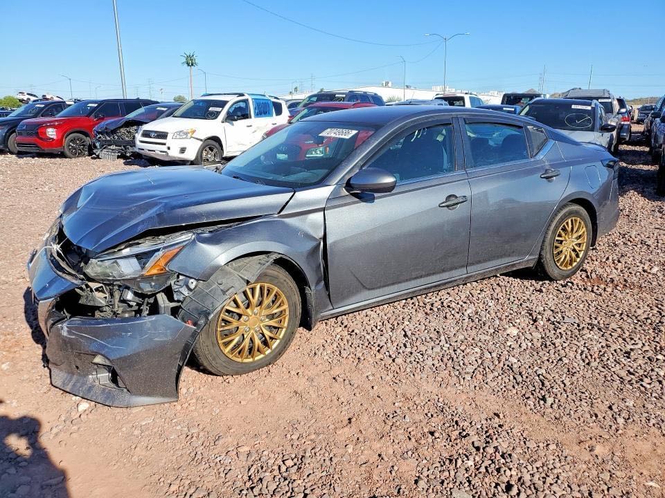 Car Image 2019 NISSAN ALTIMA