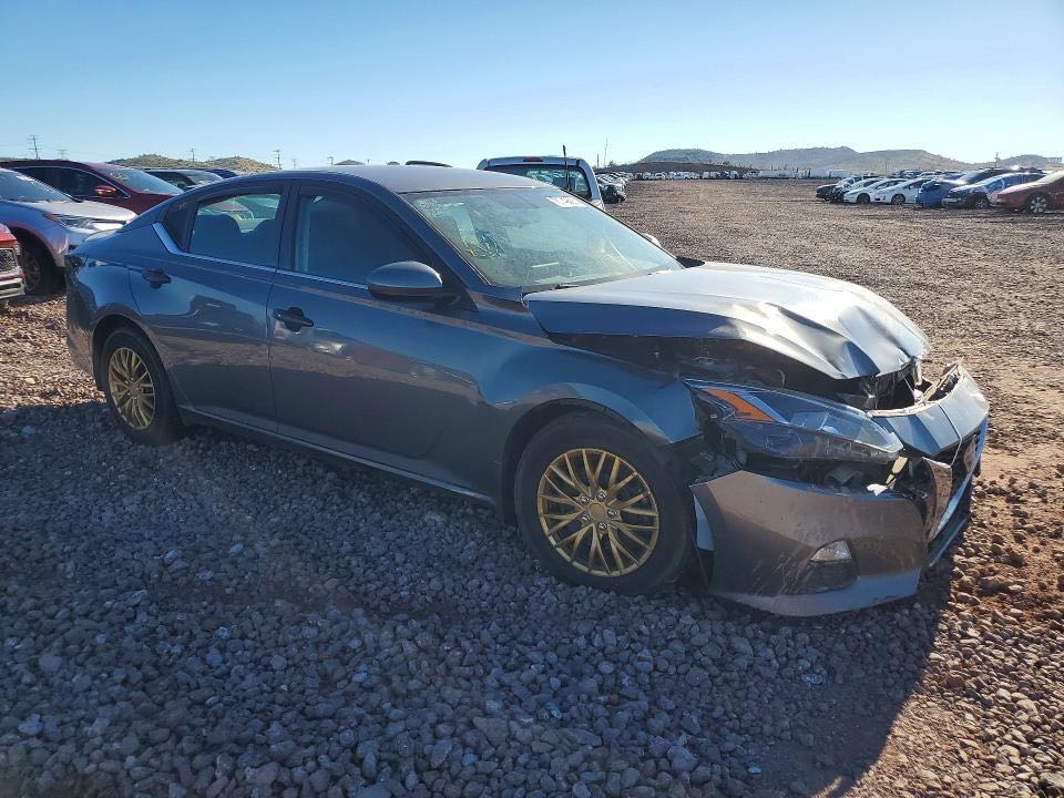 Car Image 2019 NISSAN ALTIMA