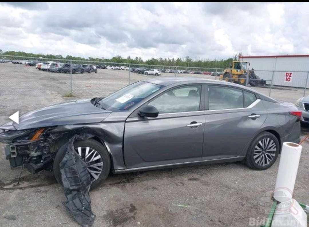 Car Image 2024 NISSAN ALTIMA