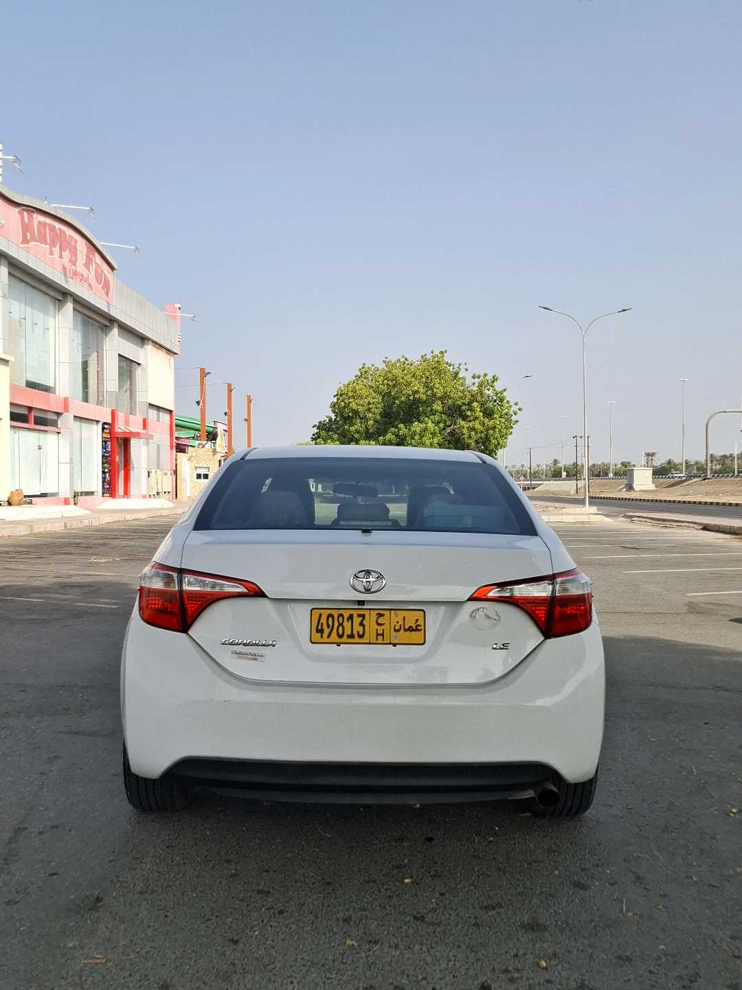 Car Image 2015 TOYOTA COROLLA LE