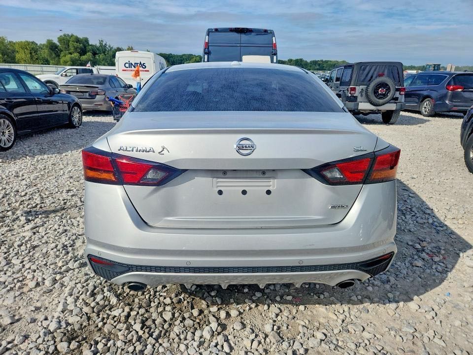 Car Image 2019 NISSAN ALTIMA