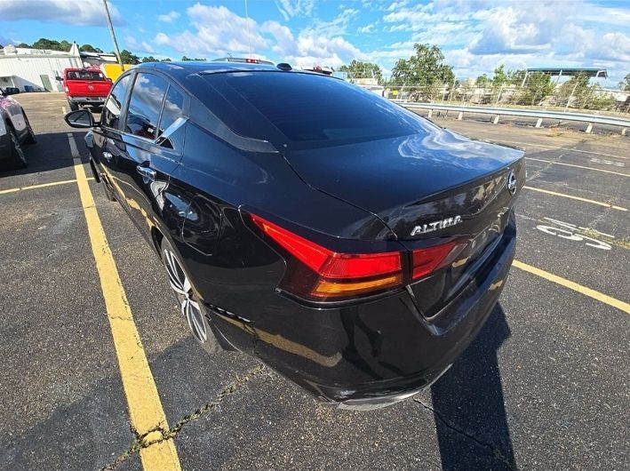 Car Image 2019 NISSAN ALTIMA