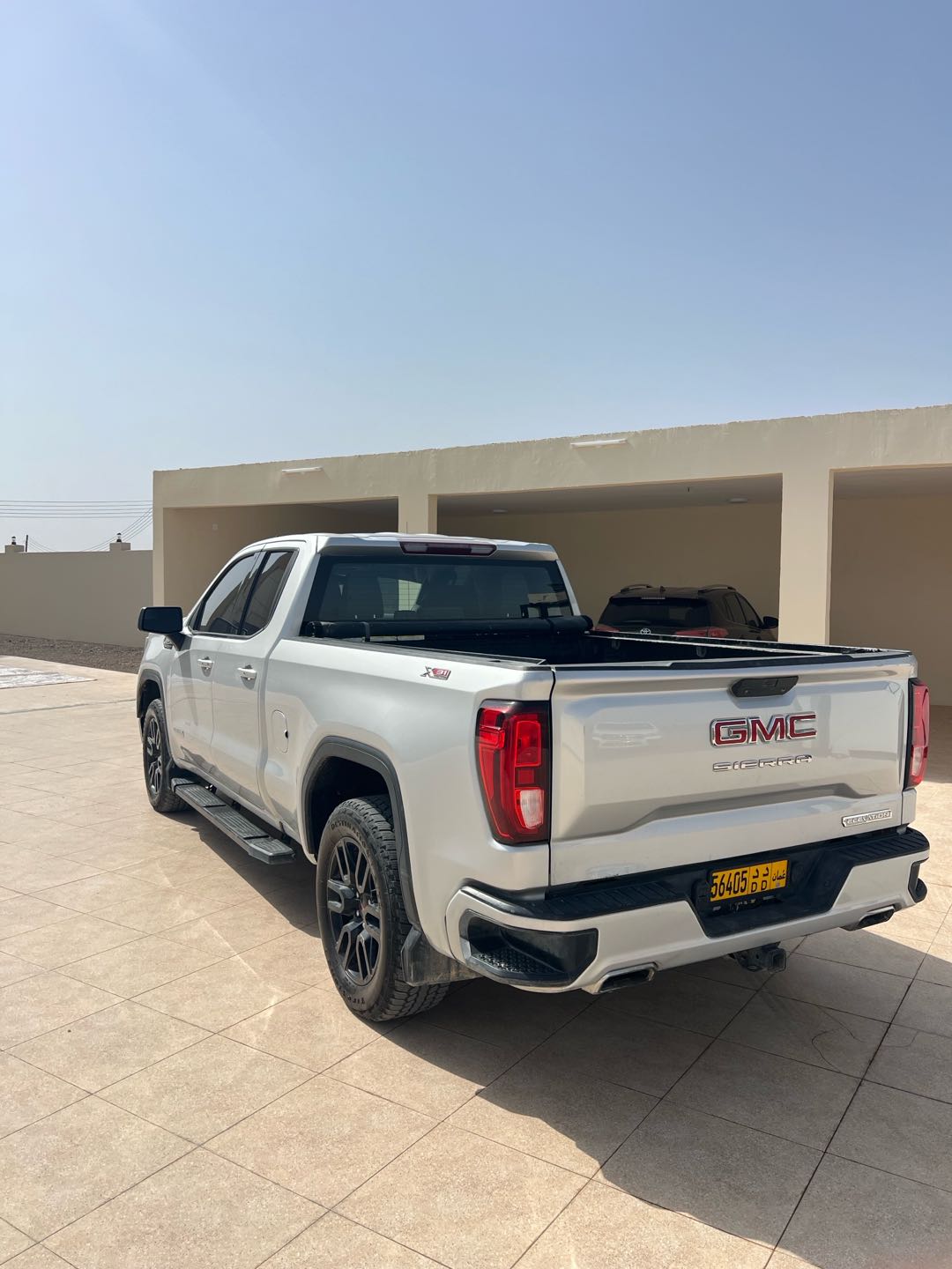 Car Image 2019 GMC SIERRA ELEVATION