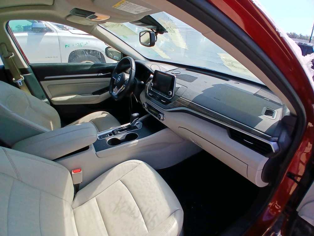 Car Image 2019 NISSAN ALTIMA