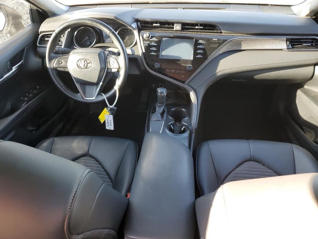 Car Image 2019 TOYOTA CAMRY