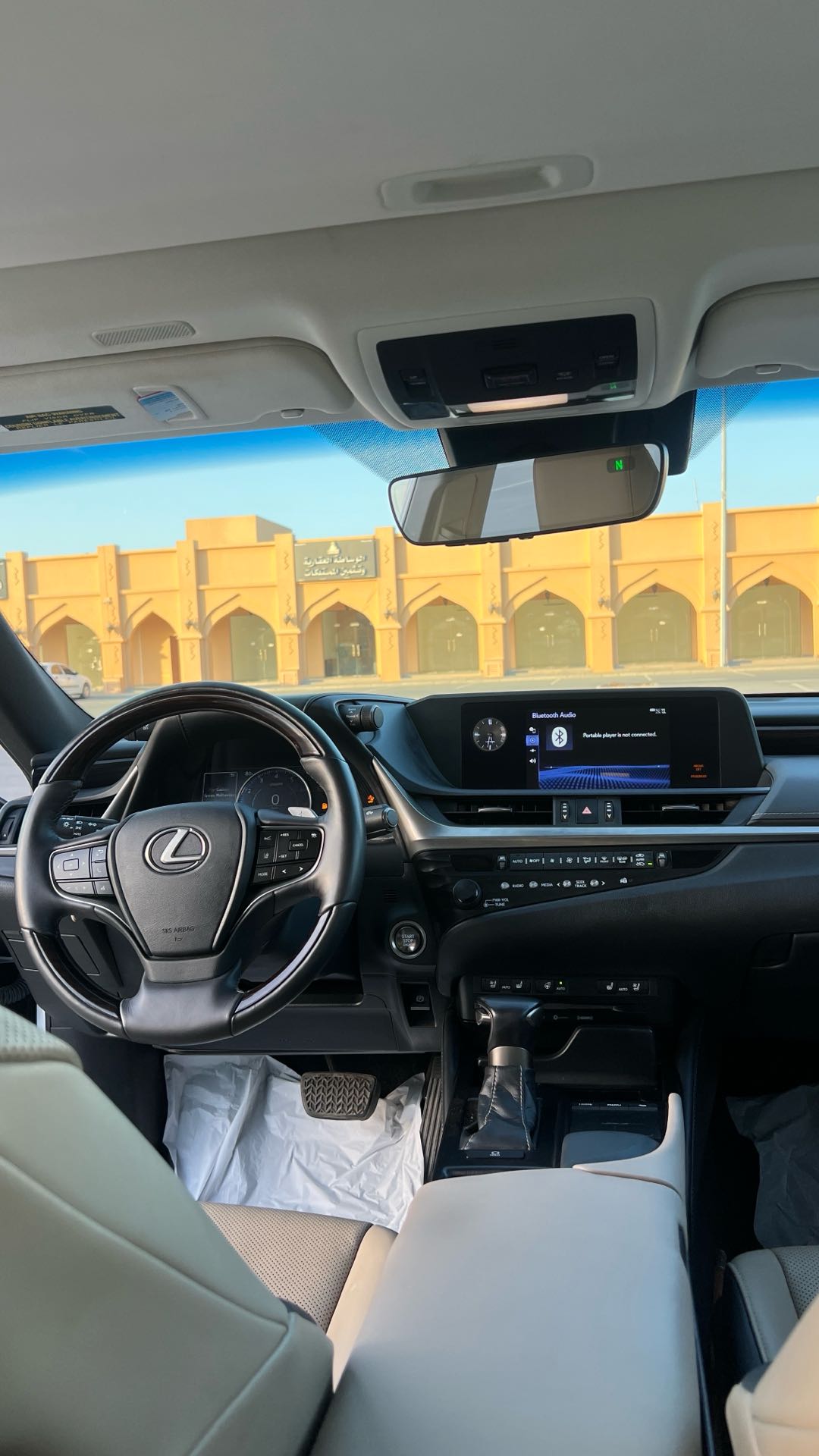 Car Image 2019 LEXUS ES 350