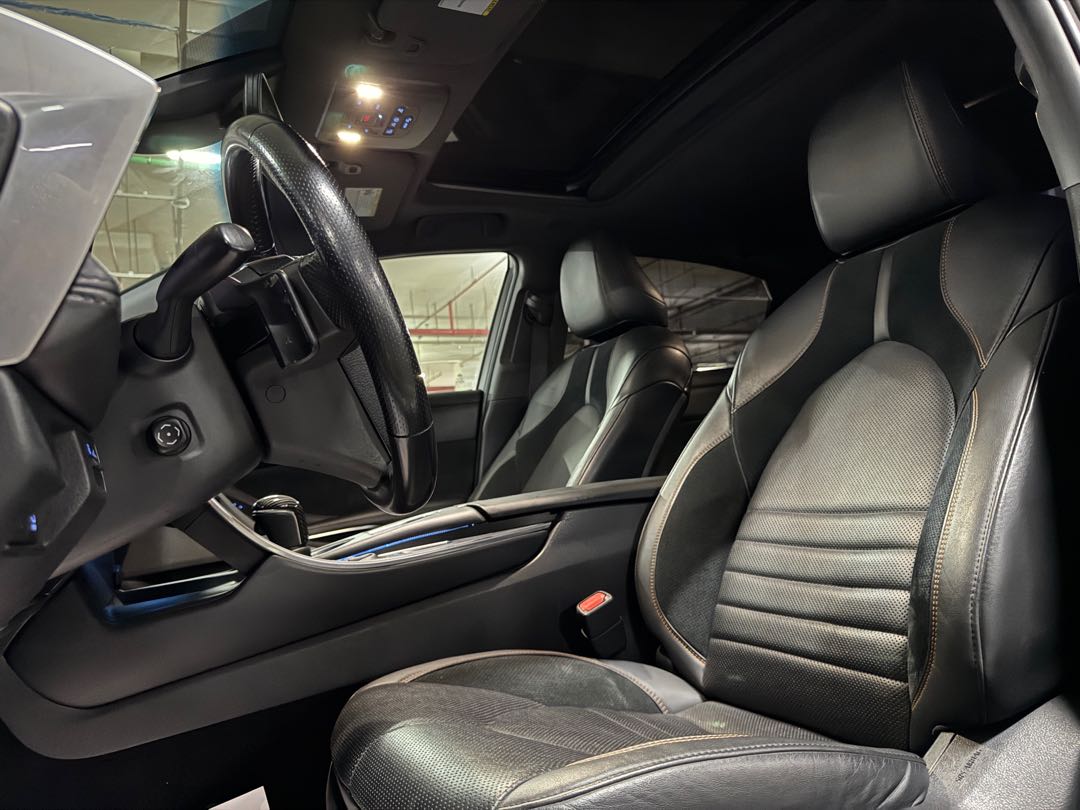 Car Image 2019 TOYOTA AVALON TOURING