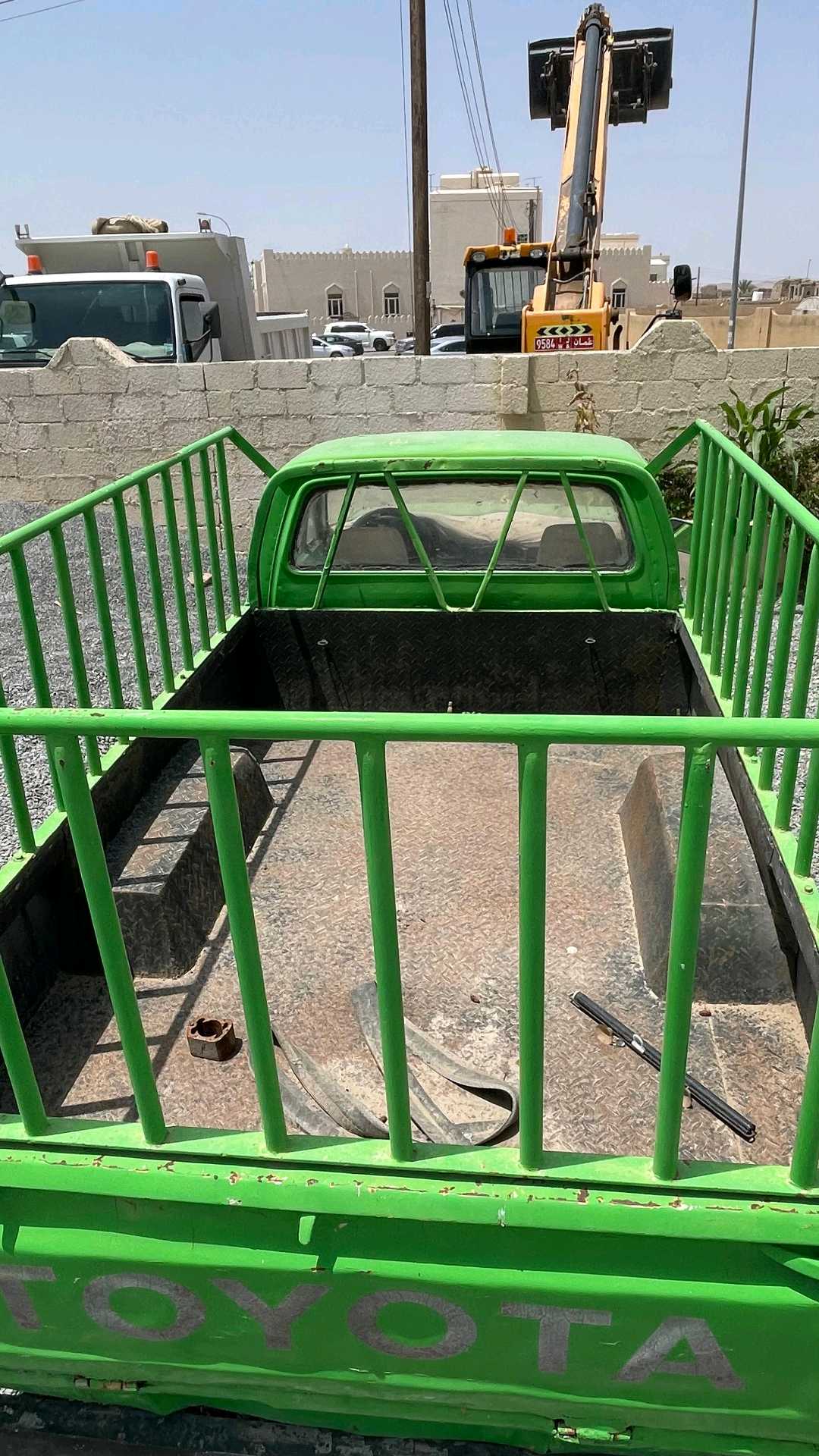 Car Image 1981 TOYOTA HILUX 2.0