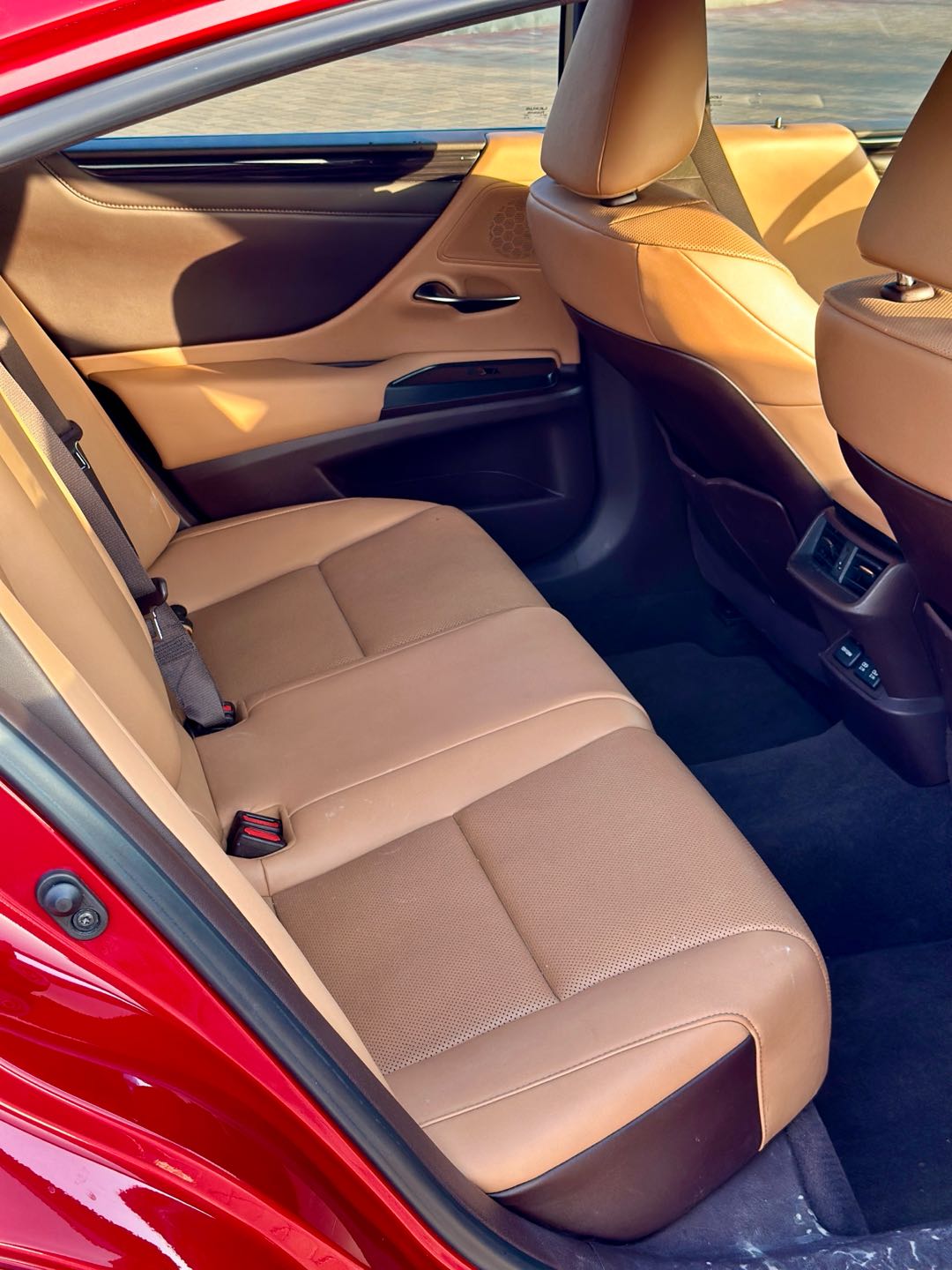 Car Image 2021 LEXUS ES 350