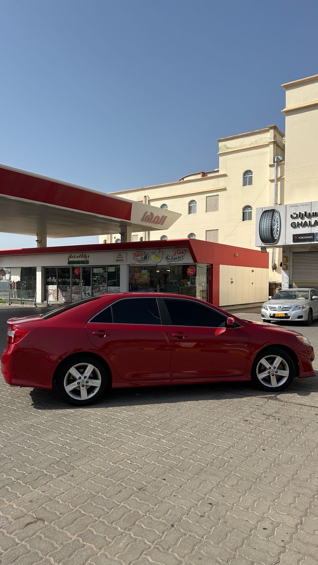 Car Image 2014 TOYOTA CAMRY SE