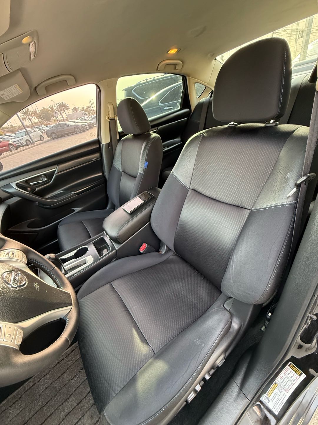 Car Image 2017 NISSAN ALTIMA SR