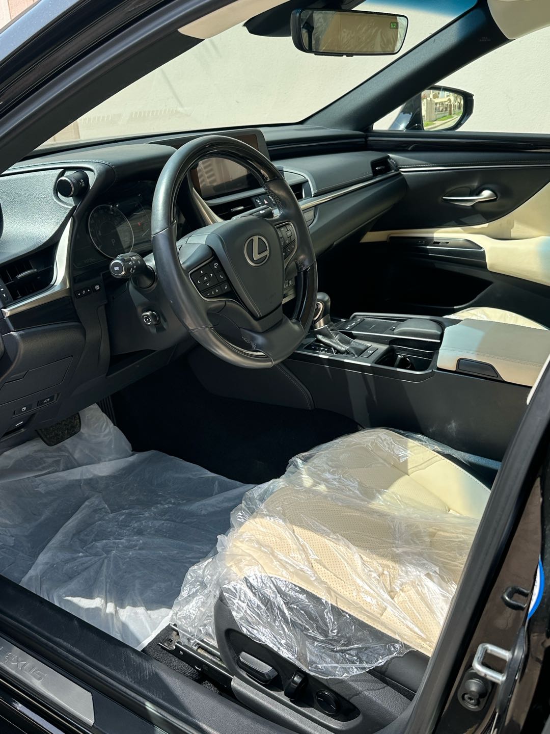 Car Image 2020 LEXUS ES 350