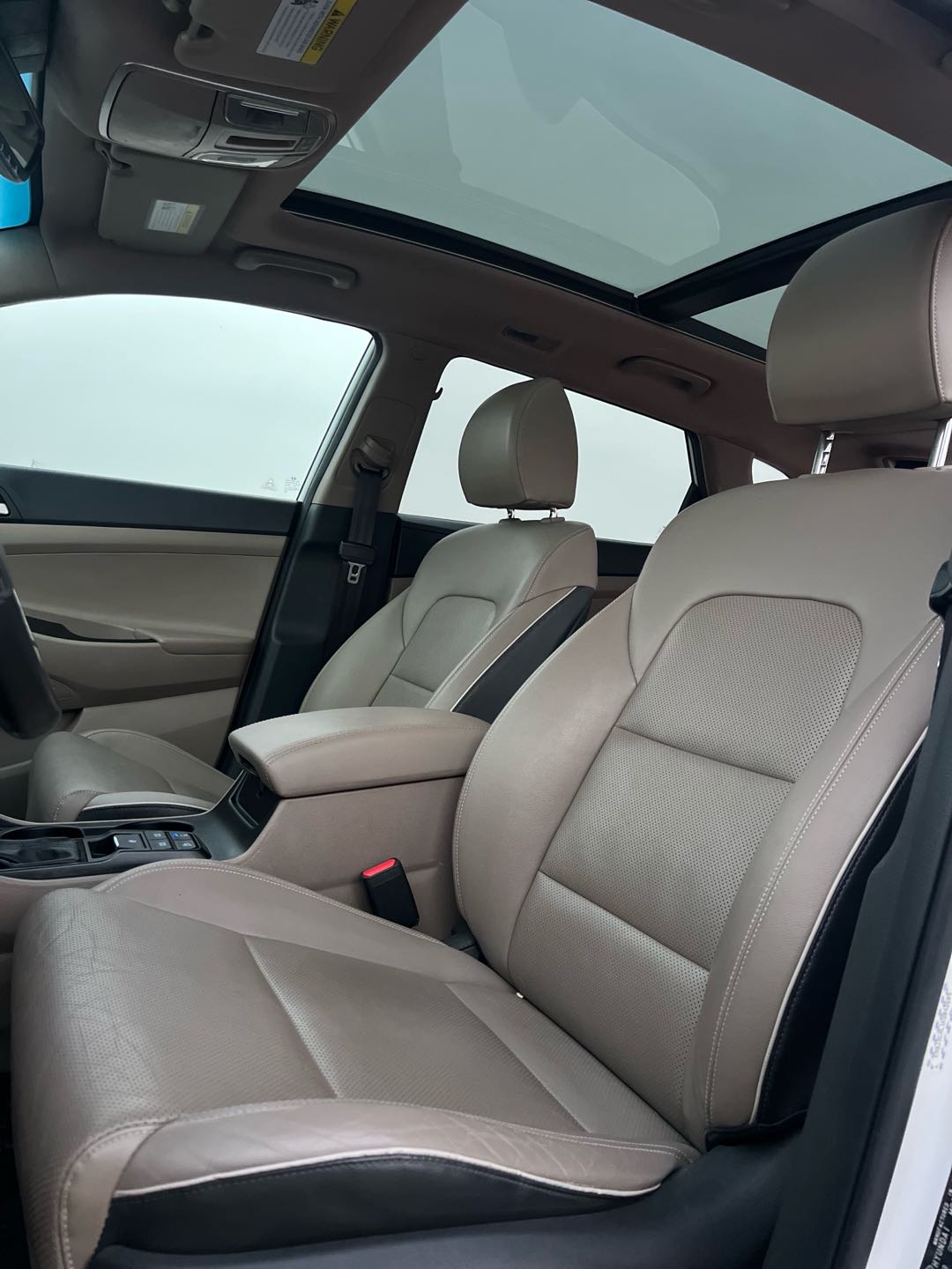 Car Image 2019 HYUNDAI TUCSON 