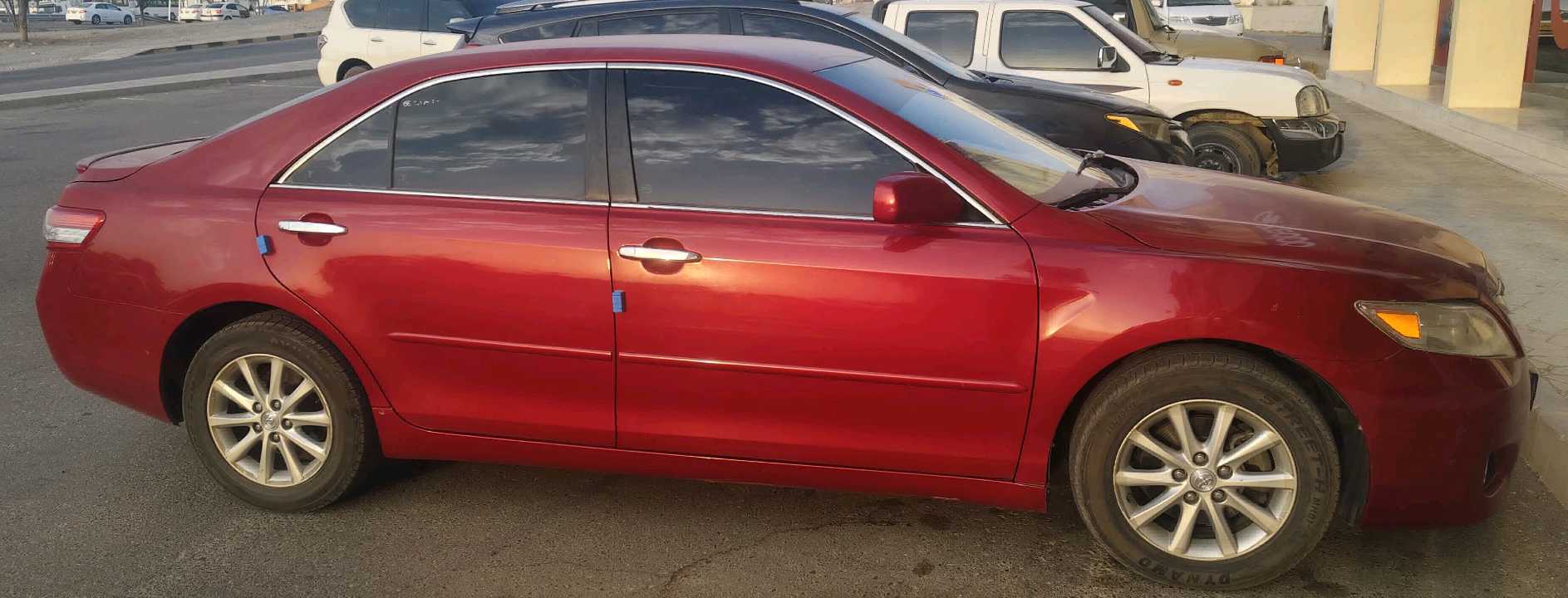 Car Image 2011 TOYOTA CAMRY LE