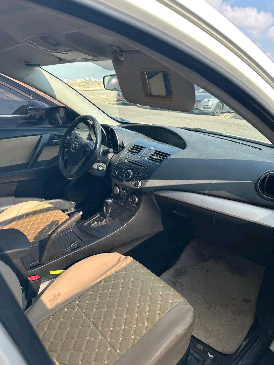 MAZDA 3 2014