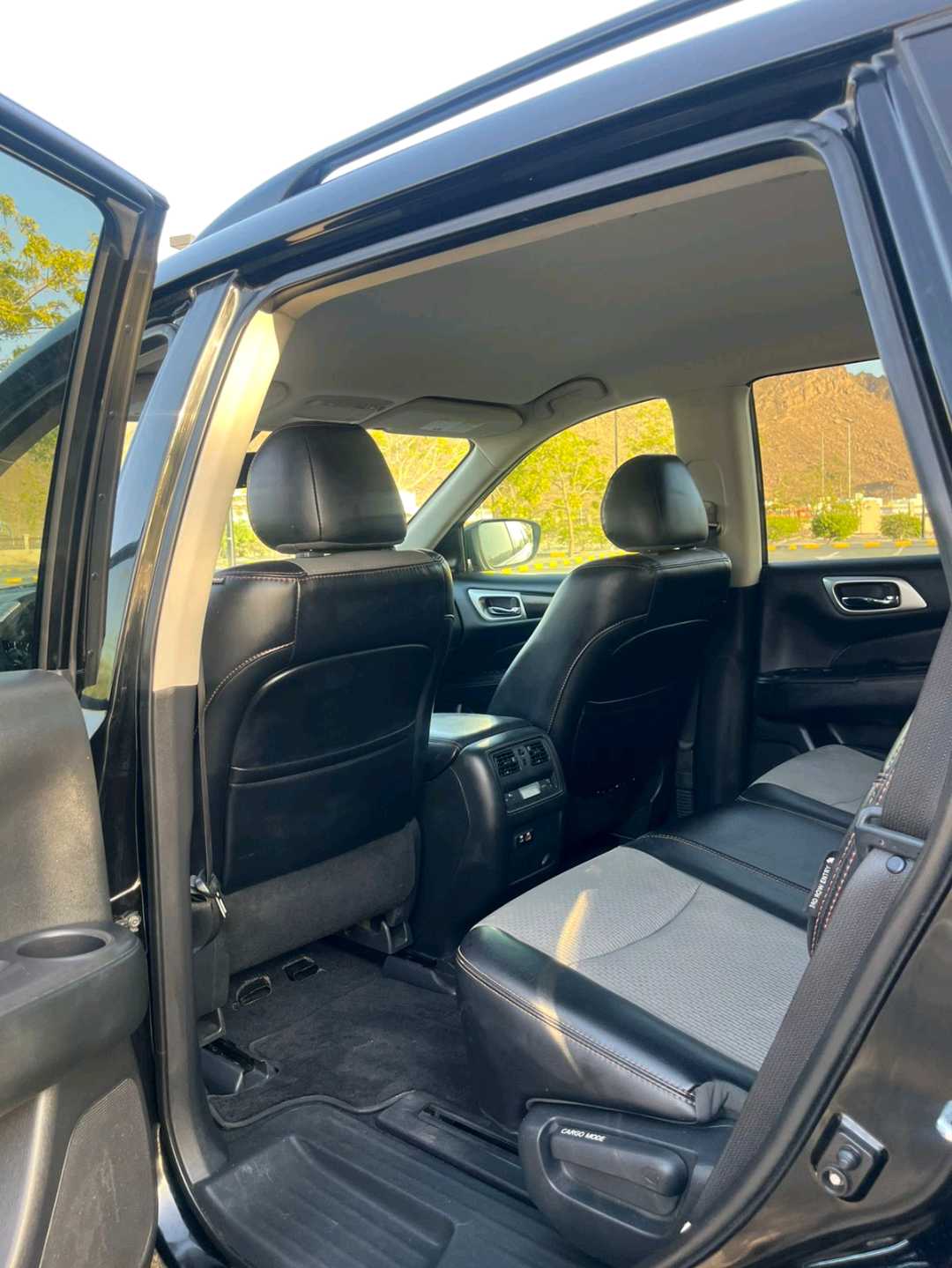 Car Image 2020 NISSAN PATHFINDER SV
