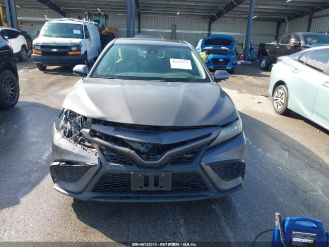 Car Image 2021 TOYOTA CAMRY