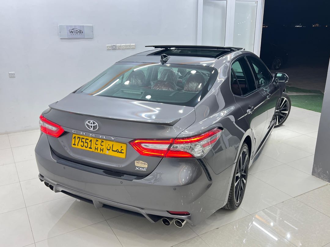 Car Image 2018 TOYOTA CAMRY XSE