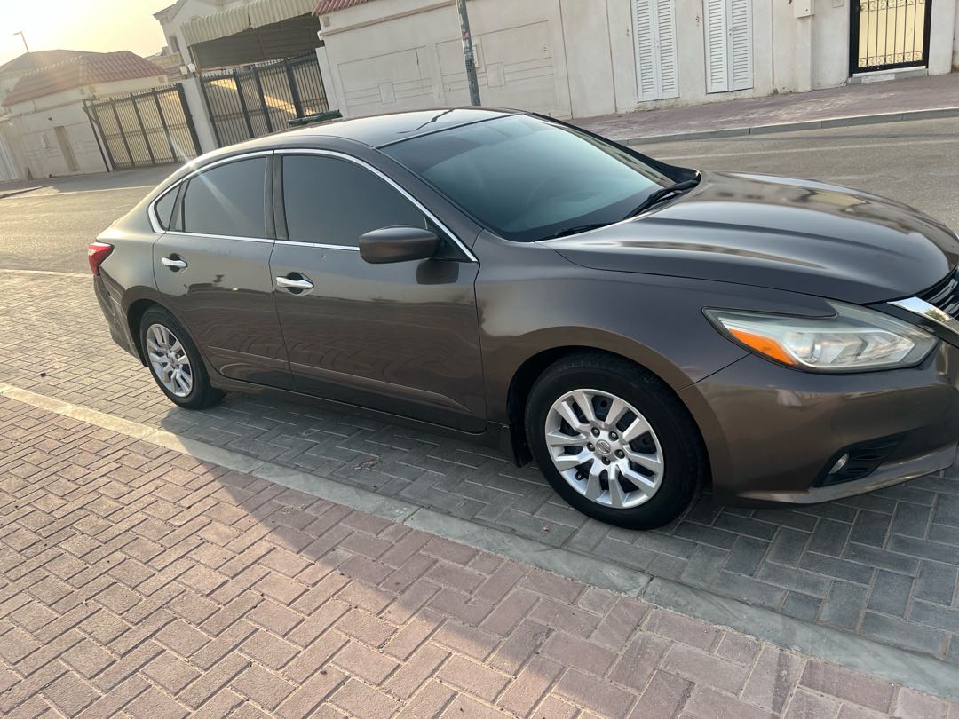 Car Image 2017 NISSAN ALTIMA S