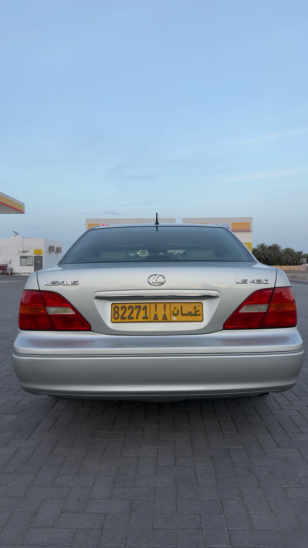 Car Image 2002 LEXUS LS 430