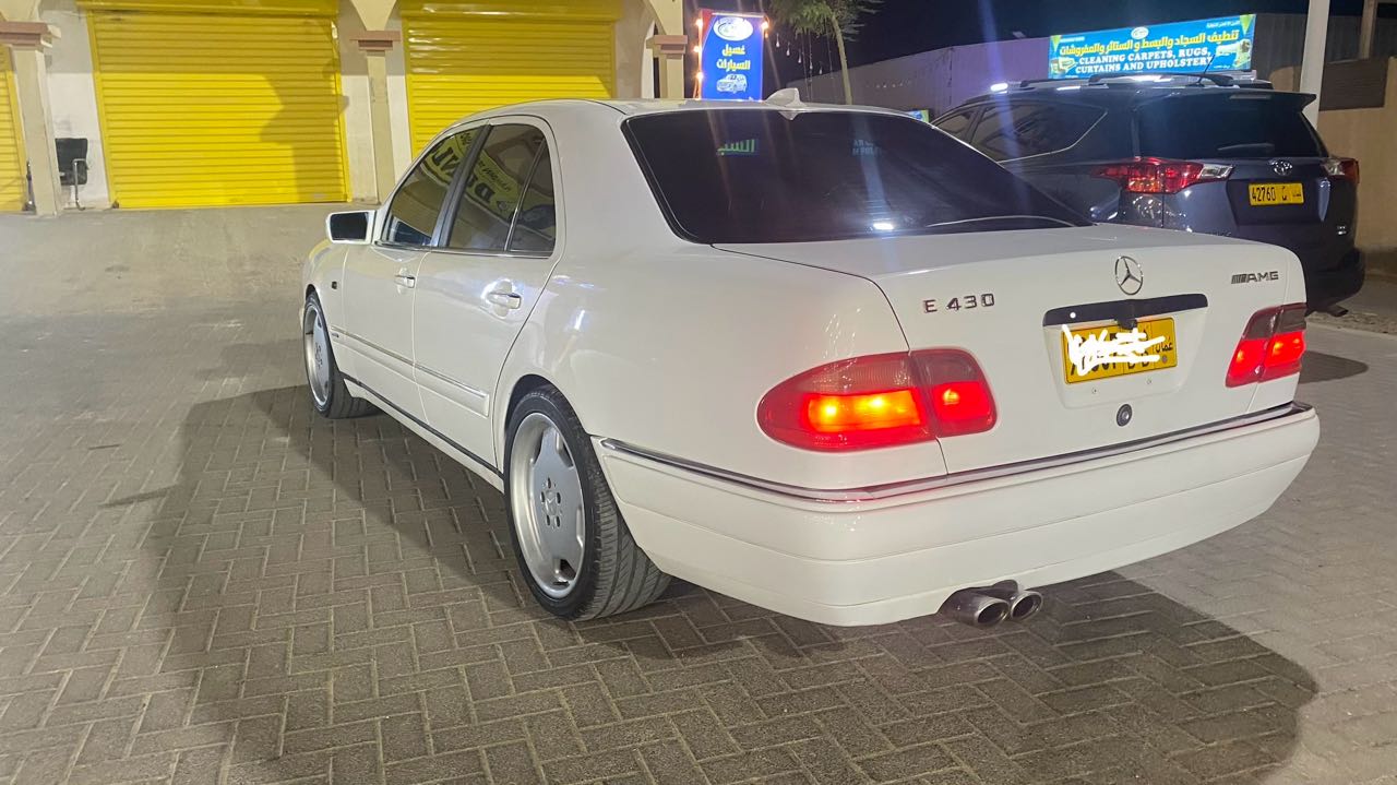 Car Image 1998 MERCEDES E Class 430