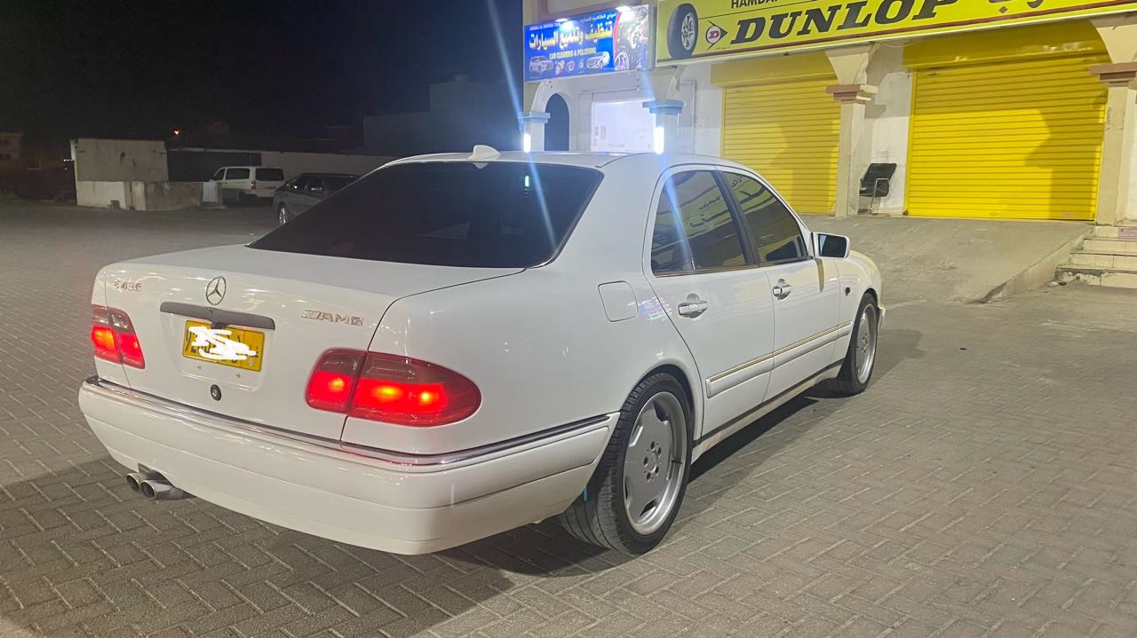 Car Image 1998 MERCEDES E Class 430