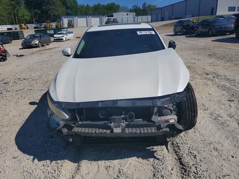 Car Image 2019 NISSAN ALTIMA