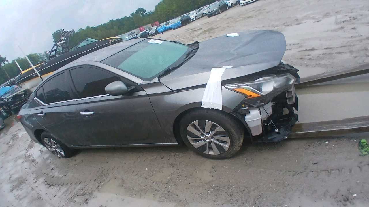 Car Image 2020 NISSAN ALTIMA