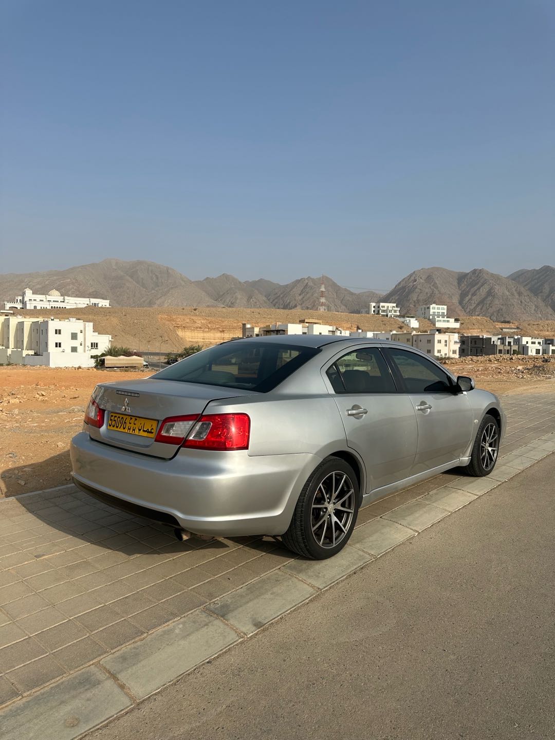 Car Image 2013 MITSUBISHI GALANT 