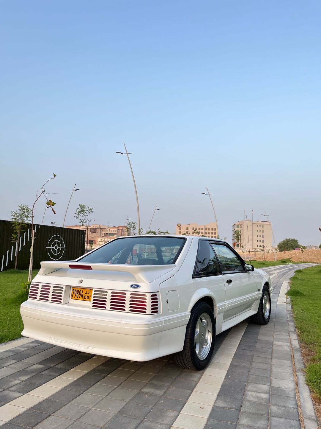 Car Image 1993 FORD MUSTANG GT