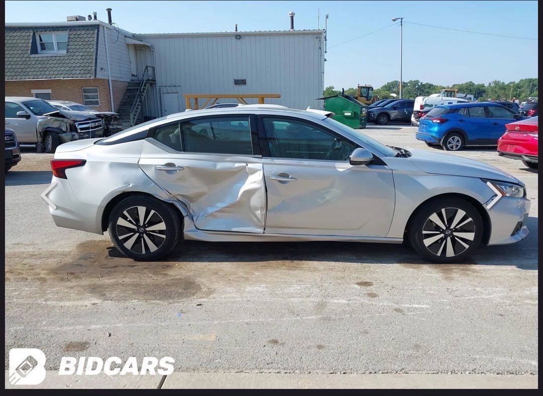 Car Image 2019 NISSAN ALTIMA
