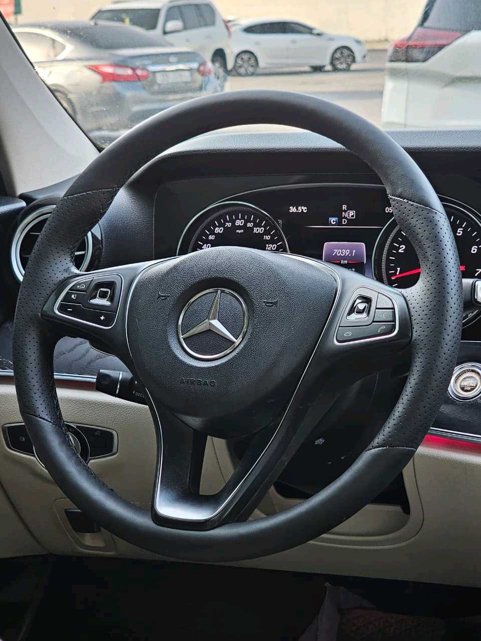 Car Image 2017 MERCEDES E Class 300
