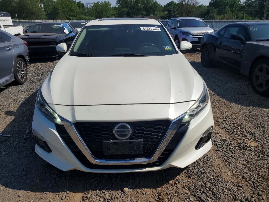 Car Image 2019 NISSAN ALTIMA
