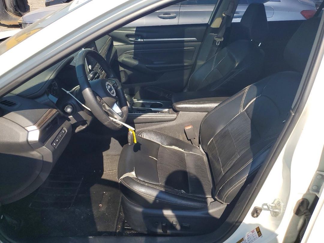 Car Image 2019 NISSAN ALTIMA