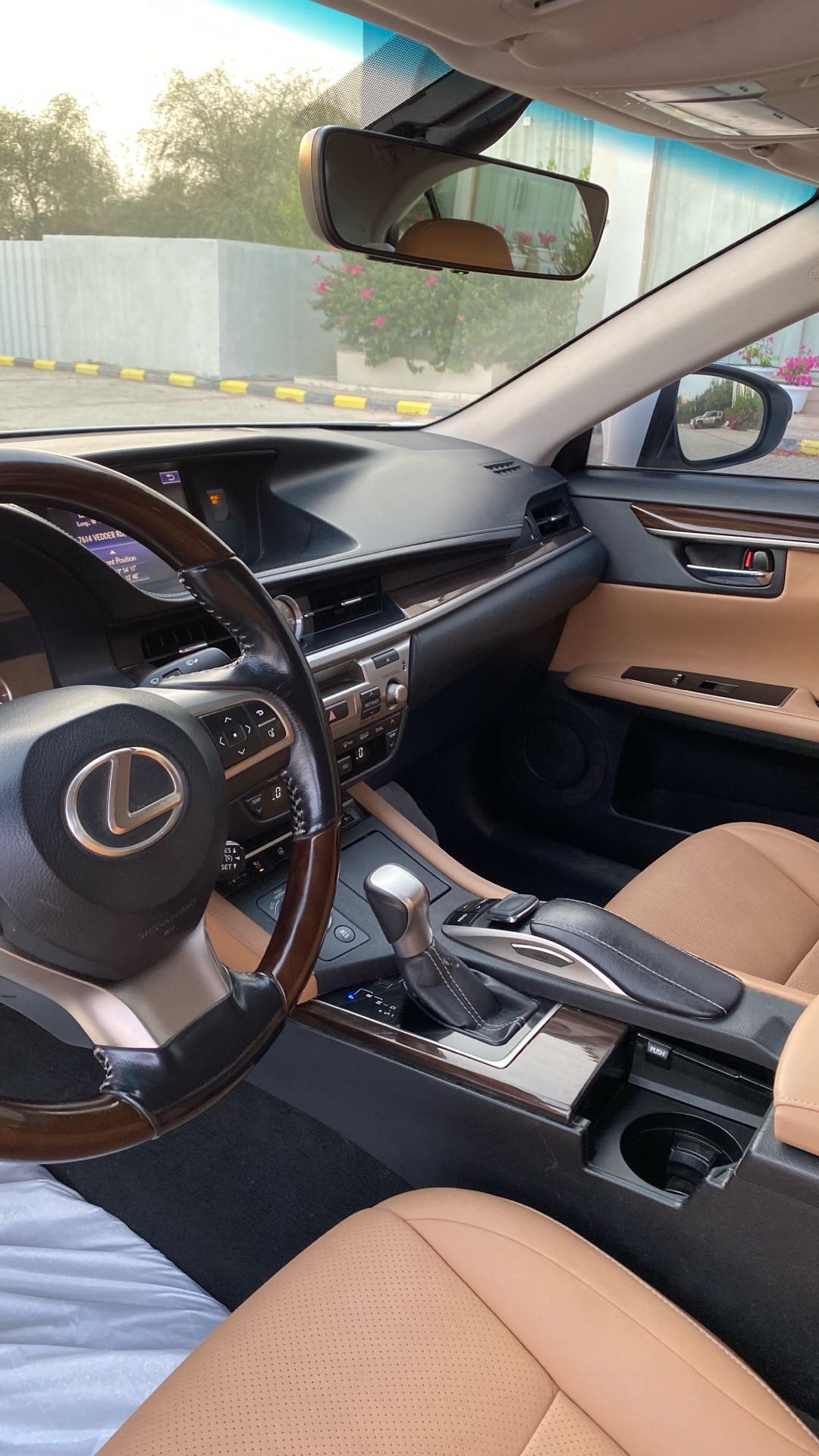Car Image 2016 LEXUS ES 350